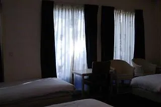 83 فندق أمستردام