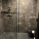 83号酒店 2*